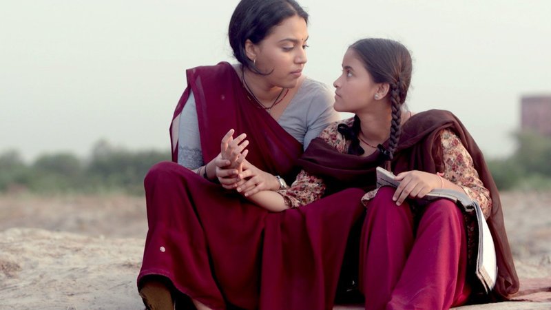 Chanda (Swara Bhaskar, li), Appu (Riya Shukla, re) – Bild: Zee.One
