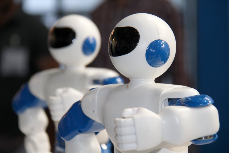 Humanoide Spielzeug-Roboter aus China. – Bild: 3sat