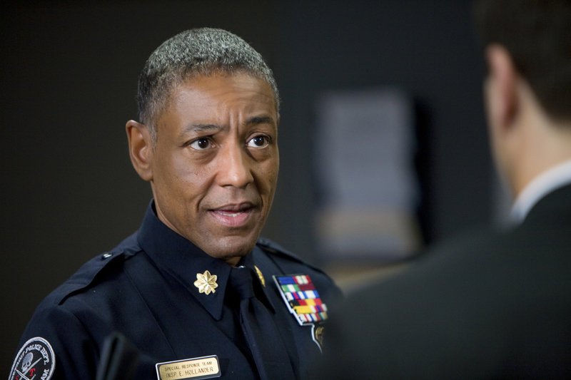 Ihm gefällt überhaupt nicht, was der neue Mann aus Los Angeles in Detroit anstellt. Vor allem, was dieser aus seinem Team macht: Inspector Hollander (Giancarlo Esposito, l.) … – Bild: 2011 Stage 6 Films, Inc. All Rights Reserved. Lizenzbild frei Ihm gefällt überhaupt nicht, was der neue Mann aus Los Angeles in Detroit anstellt. Vor allem, was dieser aus seinem Team macht: Inspector Hollander (Giancarlo Esposito, l.) … – Bild: 2011 Stage 6 Films, Inc. All Rights Reserved. Lizenzbild frei