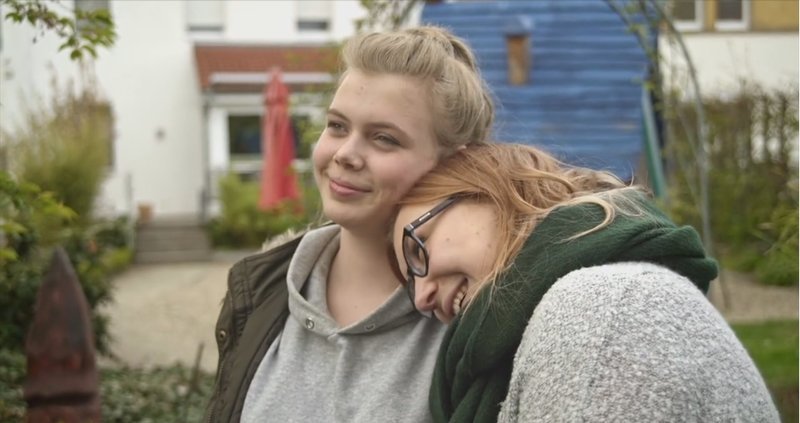 Jana war erst 7, als ihre kleine Schwester die Diagnose Krebs bekam – Bild: ZDF und RB