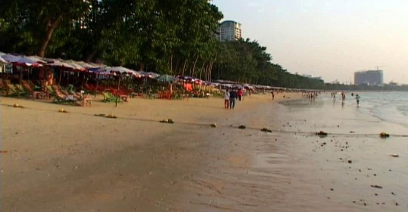 Der weitläufige Strand von Pattaya. – Bild: N24 Doku