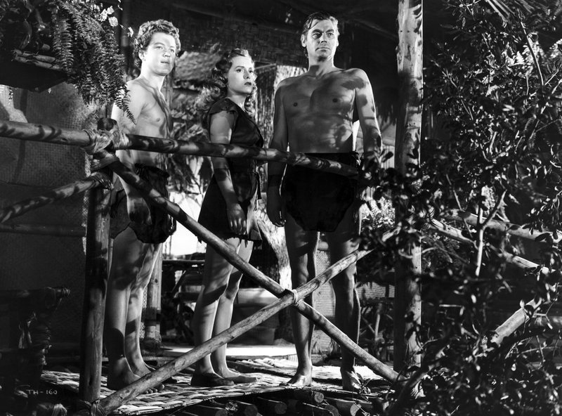 (v.l.n.r.) Boy (Johnny Sheffield); Jane (Brenda Joyce); Tarzan (Johnny Weissmuller) – Bild: 1947 Warner Bros. Entertainment Inc. All Rights Reserved. Lizenzbild frei