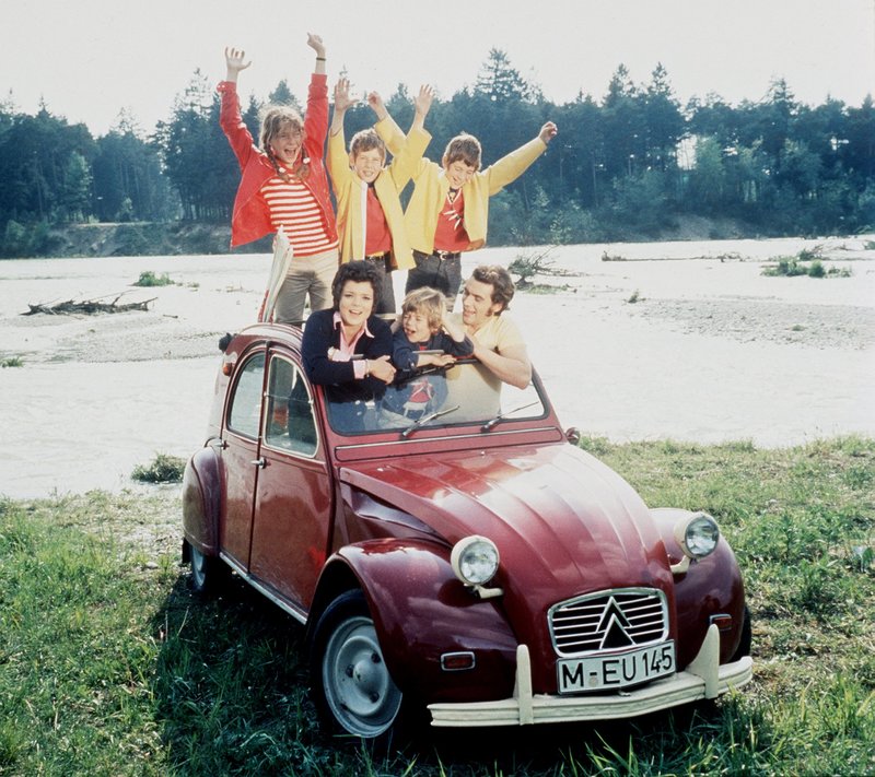 Hurra, unsere Eltern sind nicht da – Bild: ORF/​Beta Film