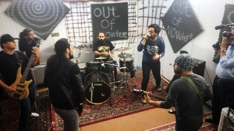 Musikalischer Protest: Heavy-Metal Underground in Mashhad – Bild: phoenix/​ZDF