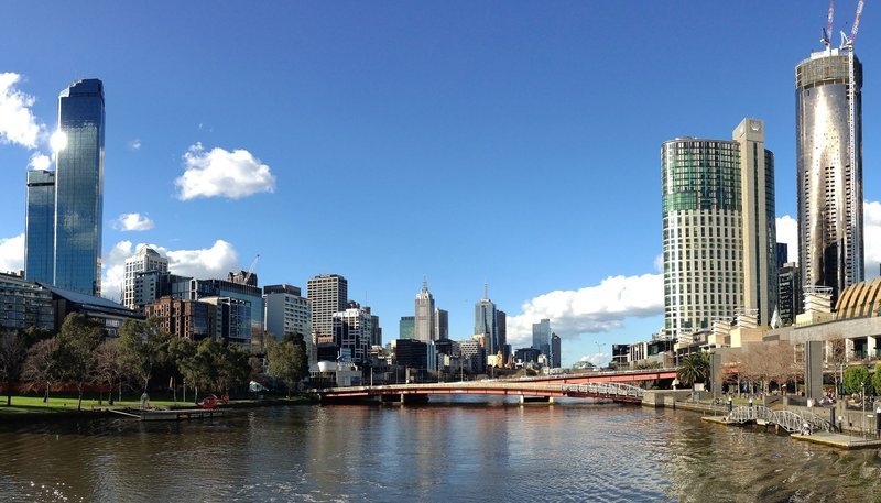 Durch Melbournes Herz fließt der Yarra River. – Bild: SWR/​Johannes Kaltenhauser