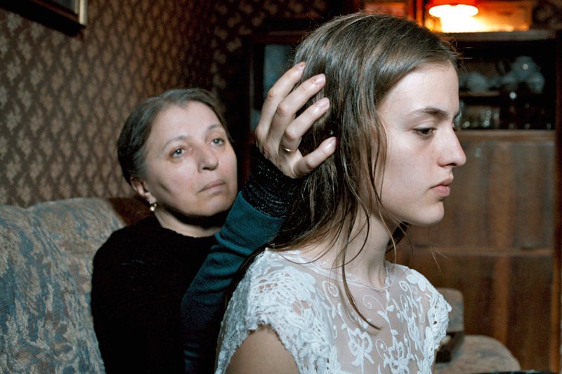 Cure - Das Leben einer Anderen – Bild: ZDF /​ © ZDF/​Martin Gschlacht