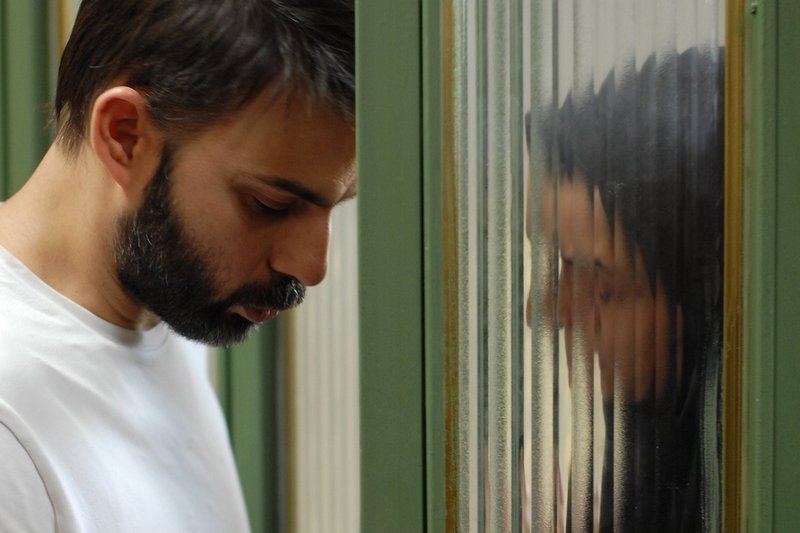 Einsfestival NADER UND SIMIN – EINE TRENNUNG, am Montag (02.12.13) um 20:15 Uhr. Nader (Peyman Moadi, links) und Simin (Leila Hatami, rechts) sind seit 14 Jahren verheiratet und leben mit ihrer 14jährigen Tochter in Teheran. Weil sie das Land verlassen möchte, er aber seinen pflegebedürftigen Vater nicht allein zurücklassen will, stehen sie kurz vor der Trennung. – Bild: BR/Telepool Einsfestival NADER UND SIMIN – EINE TRENNUNG, am Montag (02.12.13) um 20:15 Uhr. Nader (Peyman Moadi, links) und Simin (Leila Hatami, rechts) sind seit 14 Jahren verheiratet und leben mit ihrer 14jährigen Tochter in Teheran. Weil sie das Land verlassen möchte, er aber seinen pflegebedürftigen Vater nicht allein zurücklassen will, stehen sie kurz vor der Trennung. – Bild: BR/Telepool