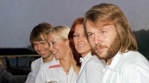 Die schwedische Pop-Gruppe ABBA – Bild: Picture-Alliance/​Photoshot