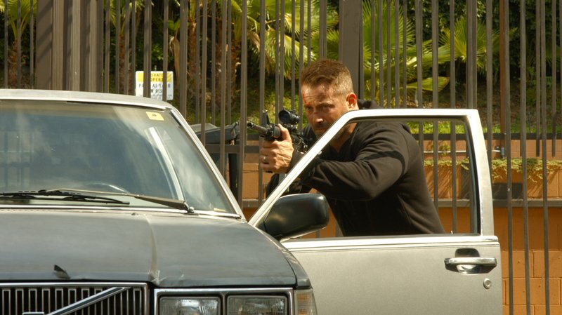 Decommissioned - Anschlag auf Befehl – Bild: Smart Media