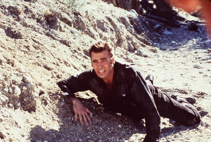 ATF-Agent Eddie Lyman (Jeff Fahey) muss eine Katastrophe verhindern, denn Verbrecher Anderson hat einen Zug entführt und ettliche Geiseln in seiner Gewalt. – Bild: Tele 5 ATF-Agent Eddie Lyman (Jeff Fahey) muss eine Katastrophe verhindern, denn Verbrecher Anderson hat einen Zug entführt und ettliche Geiseln in seiner Gewalt. – Bild: Tele 5