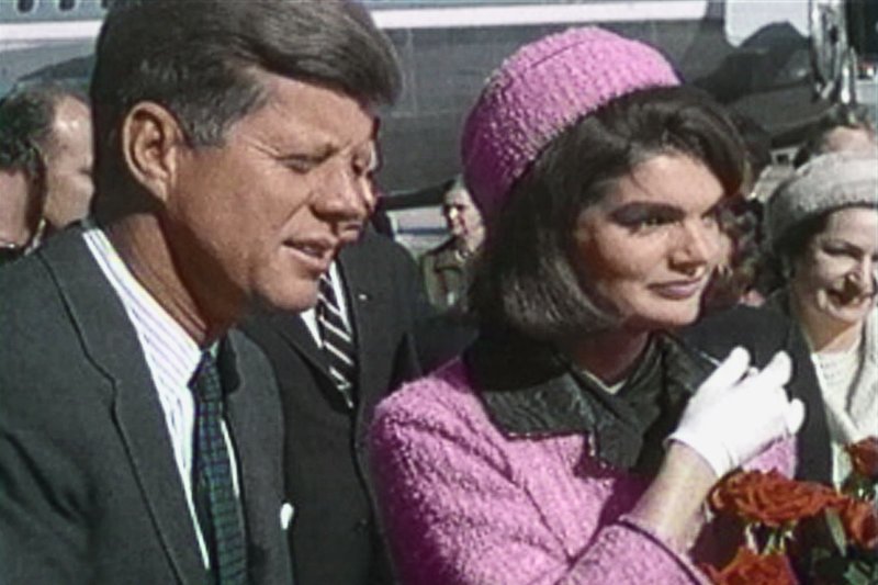 JFK 3 Shots that changed America Part1, Schuesse in Dallas Die letzten Stunden des JFK teil1 John F. Kennedy and Jacqueline Bouvier Kennedy.. – Bild: Phoenix