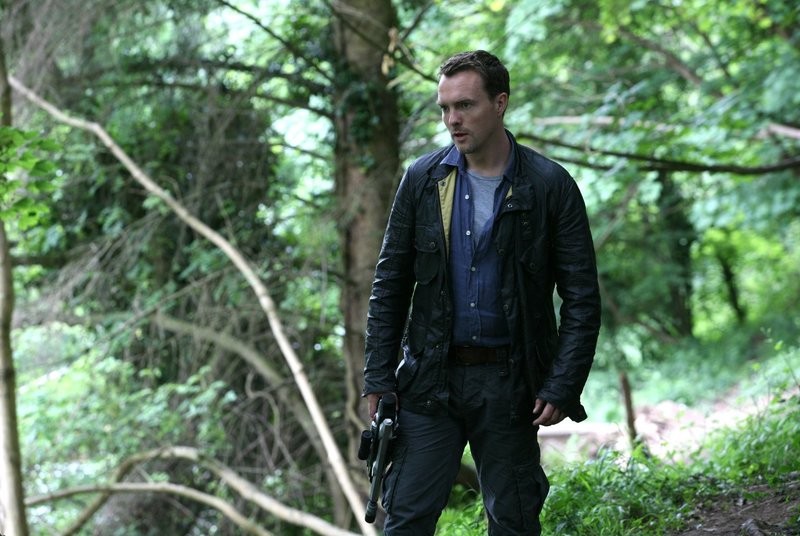 Primeval Rückkehr der Urzeitmonster S04E05 Der Wurm (Episode 5) fernsehserien.de Primeval Rückkehr der Urzeitmonster S04E05 Der Wurm (Episode 5) fernsehserien.de