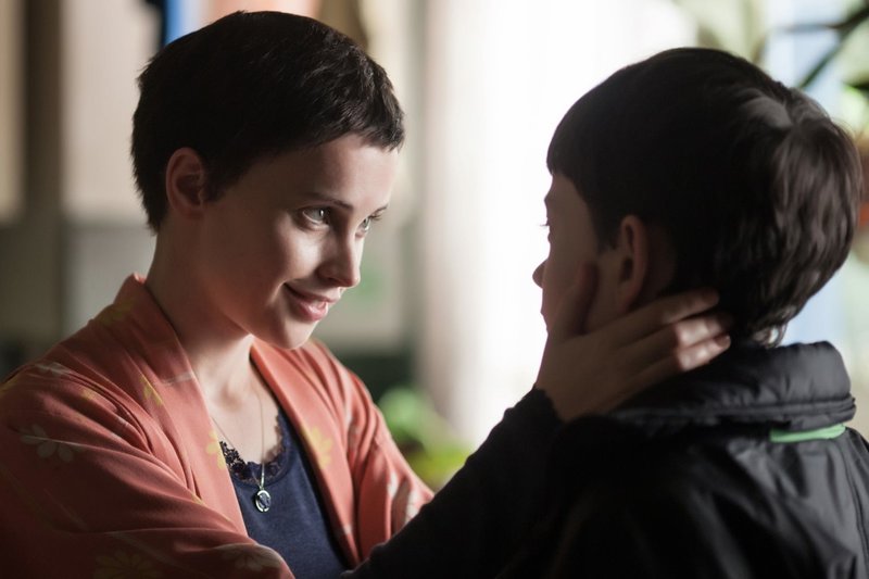 Sieben Minuten nach Mitternacht – Bild: [2015] A Monster Calls A.I.E. Lizenzbild frei