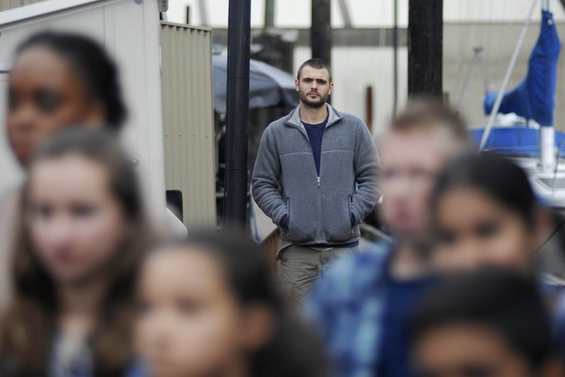 Ben (Alex Roe) – Bild: 2016 Disney Enterprises, Inc. All rights reserved./ Sergei Bachlakov Lizenzbild frei Ben (Alex Roe) – Bild: 2016 Disney Enterprises, Inc. All rights reserved./ Sergei Bachlakov Lizenzbild frei