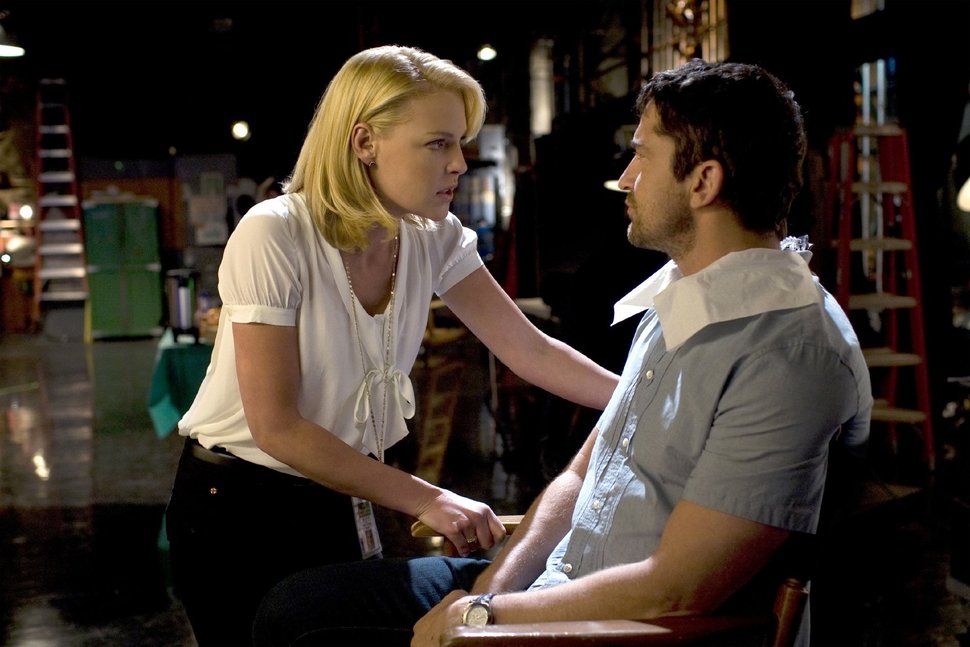 Abby (Katherine Heigl) und Mike (Gerard Butler) haben gegensätzliche Vorstellungen, wie man das andere Geschlecht am besten um den kleinen Finger wickelt. – Bild: Columbia Pictures Industries, Abby (Katherine Heigl) und Mike (Gerard Butler) haben gegensätzliche Vorstellungen, wie man das andere Geschlecht am besten um den kleinen Finger wickelt. – Bild: Columbia Pictures Industries,