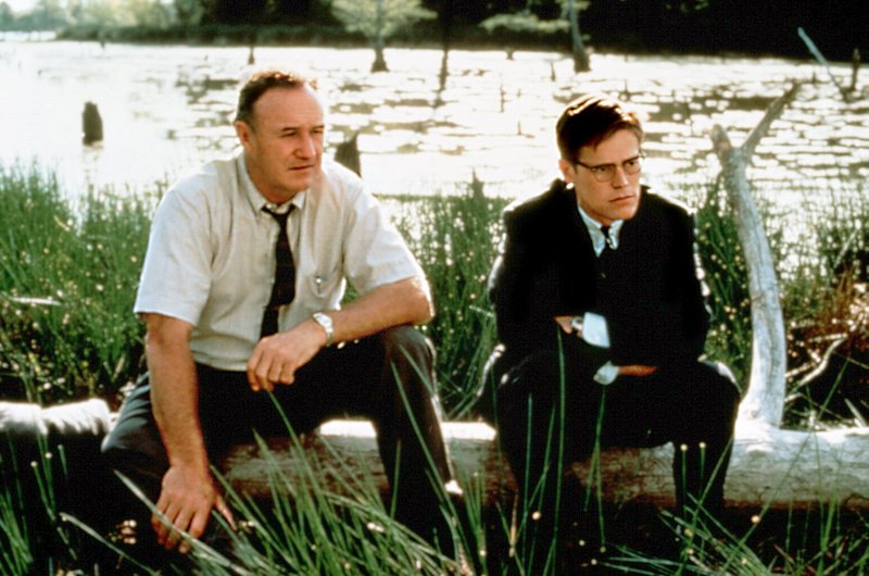 Der erfahrene FBI-Agent Anderson (Gene Hackman) stösst bei seiner Ermittlung auf eine Schweigemauer. – Bild: DMB Der erfahrene FBI-Agent Anderson (Gene Hackman) stösst bei seiner Ermittlung auf eine Schweigemauer. – Bild: DMB