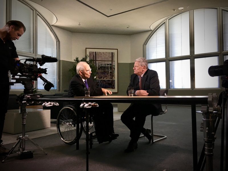 Architekten der Einheit – Joachim Gauck und Wolfgang Schäuble im Gespräch. – Bild: ZDF und Stephan Lamby.