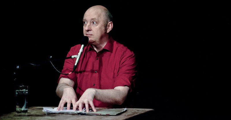 Der Kabarettist Horst Evers präsentiert während des 3satfestivals 2019 sein aktuelles Programm „Früher war ich älter“. – Bild: ZDF und Anja Limbrunner. Der Kabarettist Horst Evers präsentiert während des 3satfestivals 2019 sein aktuelles Programm „Früher war ich älter“. – Bild: ZDF und Anja Limbrunner.
