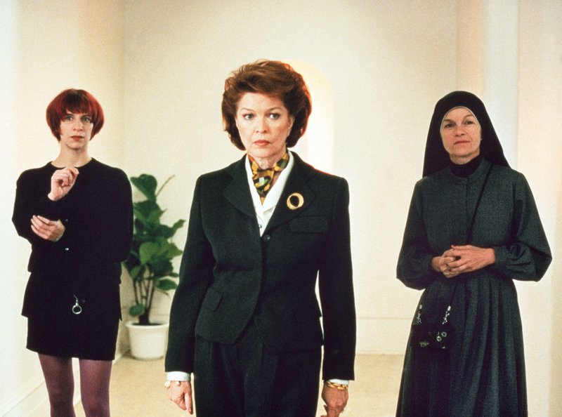 Vier Neurosen und ein Todesfall – Bild: ARD Degeto/​ARD Degeto/​Anngret Plehn