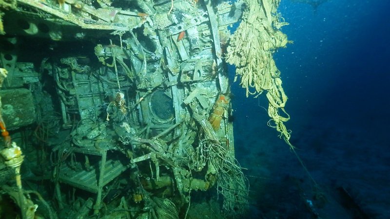 FLORIDA- Cockpit residue of the A3 Sky Warrior off of the coast of Florida. (Photo Credit: Mallinson Sadler Productions/​Dan Stevenson) – Bild: National Geographic Channel