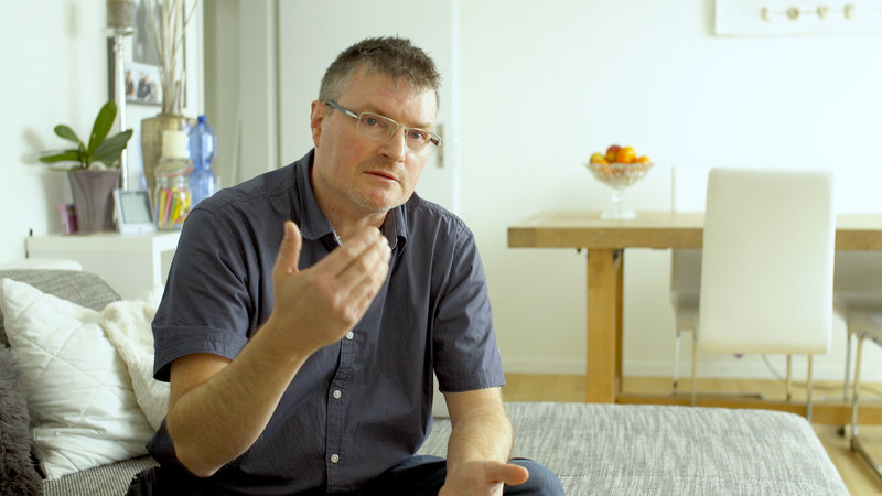 Zwischen Moral und Milliarden – Bild: ZDF und SRF/​Docmine