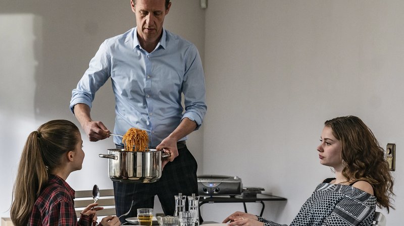 Was wir wussten - Risiko Pille – Bild: NDR/​Wolfgang Ennenbach