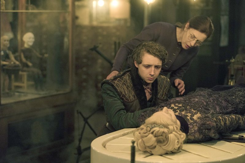 Emerald City S01E10 Es gibt einen Weg, der irgendwann nach Hause führt