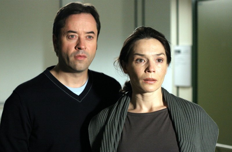 Jan Josef Liefers (Michael Späth), Julia Stemberger (Maria Späth). – Bild: ORF