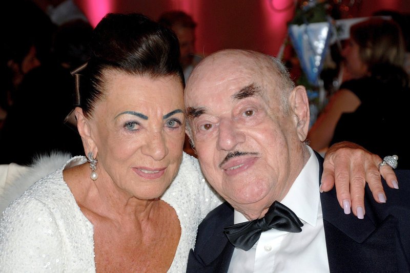 Artur Brauner mit seiner Frau Maria, die 2017 verstarb – Bild: ARTE 