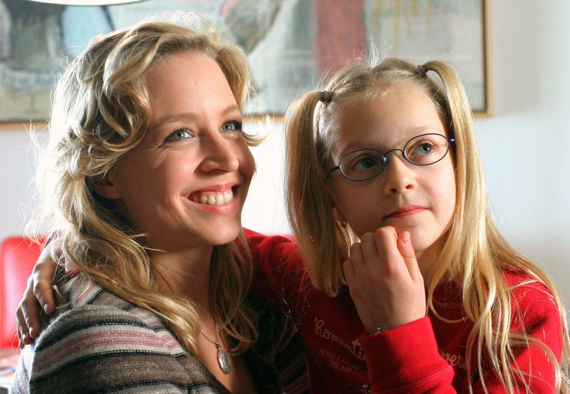 Erbin mit Herz – Bild: HR/​Degeto/​Petro Domenigg