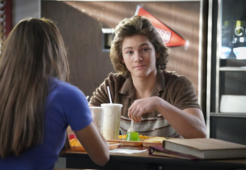 Younger Staffel 5 Folge 1