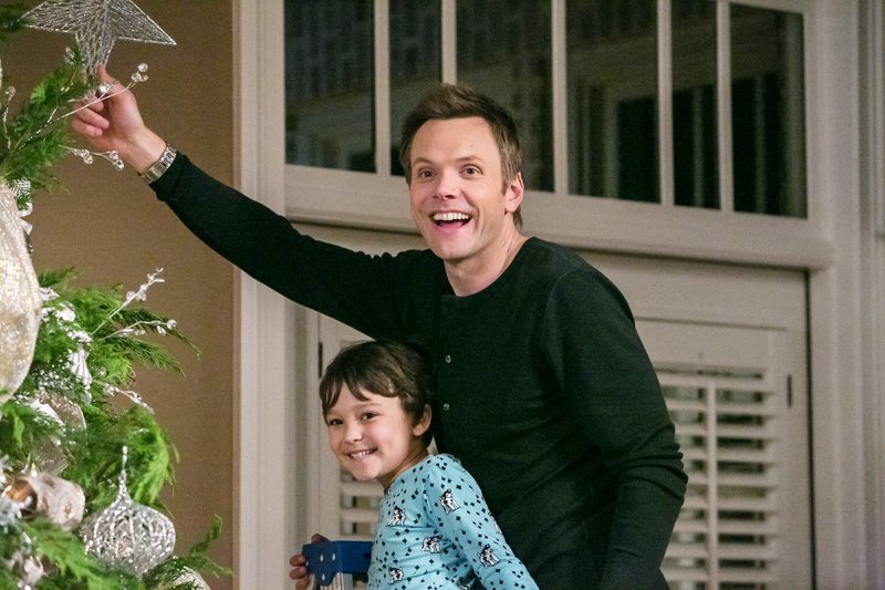 Furchtbar fröhliche Weihnachten – Bild: MG RTL D /​ © 2014 FCM SP,