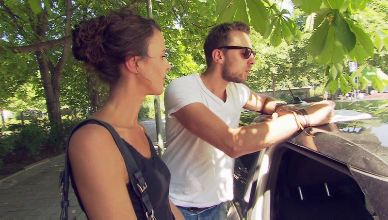 Carsharing Berlin, Dana Giesecke (Soziolgin), Fabian Wiktor (tamyca, Privater Autoverleiher). – Bild: 3sat Carsharing Berlin, Dana Giesecke (Soziolgin), Fabian Wiktor (tamyca, Privater Autoverleiher). – Bild: 3sat