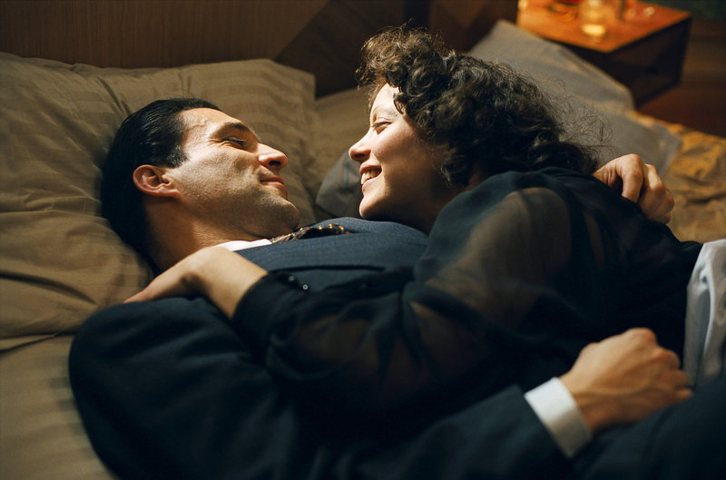 Jean-Pierre Martins (Marcel Cerdan), Marion Cotillard (Edith Piaf). – Bild: ORF Jean-Pierre Martins (Marcel Cerdan), Marion Cotillard (Edith Piaf). – Bild: ORF