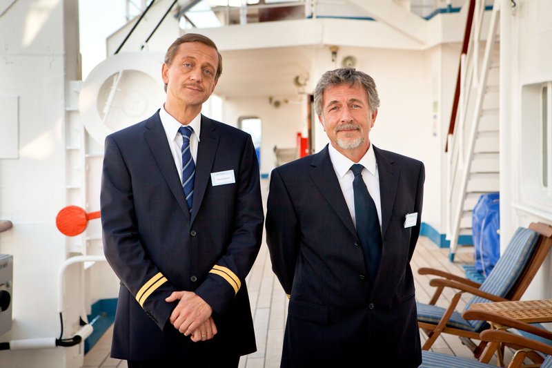 Carl Achleitner (Franz Navratil), Michele Olivieri (Carlo Zeppelini). – Bild: hr-fernsehen Carl Achleitner (Franz Navratil), Michele Olivieri (Carlo Zeppelini). – Bild: hr-fernsehen