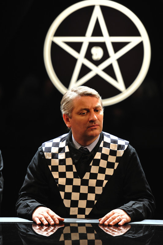 Tod nach Ritual – Bild: ARTE France /​ © Jacques Morell