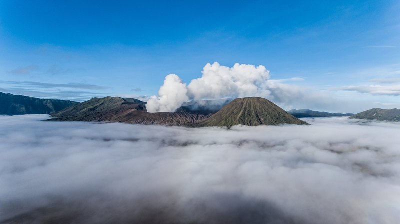 Indonesien ist das Land mit den meisten aktiven Vulkanen der Welt – Bild: ZDF und Nuvista Sdn Bhd.