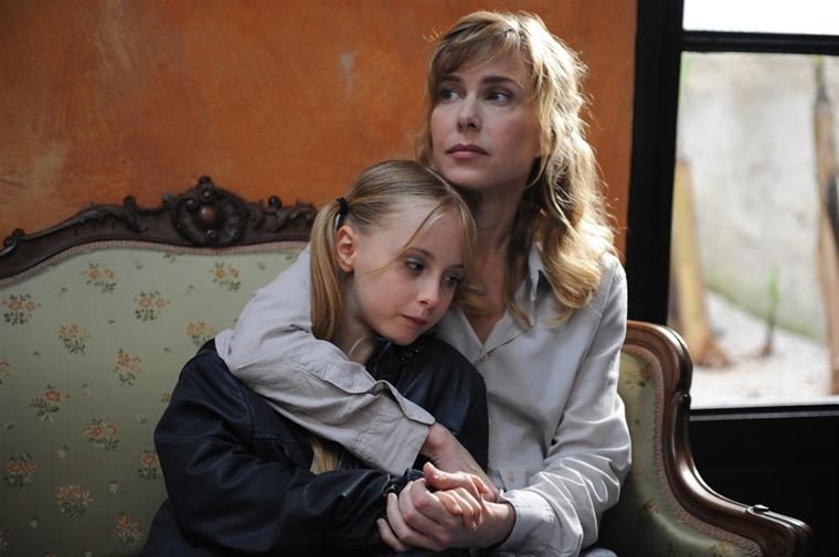 Julies Geheimnis – Bild: ServusTV