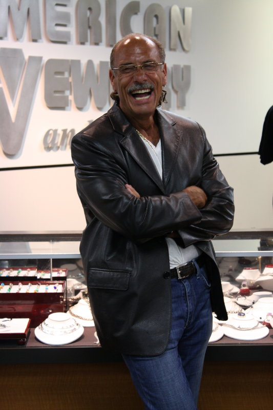 Hardcore Pawn Das härteste Pfandhaus Detroits S02E07 Folge 17 (Fool’s Gold) fernsehserien.de Hardcore Pawn Das härteste Pfandhaus Detroits S02E07 Folge 17 (Fool’s Gold) fernsehserien.de