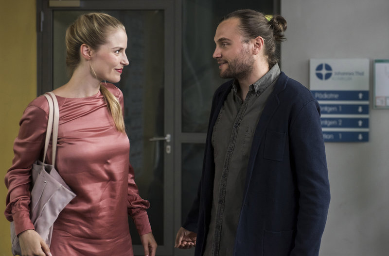 In Aller Freundschaft Die Jungen ärzte Julia Und Niklas www.fernsehserien.de