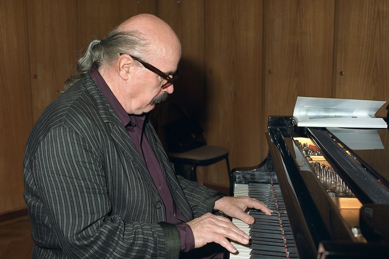 Wolfgang Dauner beim SWr2 Radio Club, 2003. – Bild: SWR/Christel Korte Wolfgang Dauner beim SWr2 Radio Club, 2003. – Bild: SWR/Christel Korte