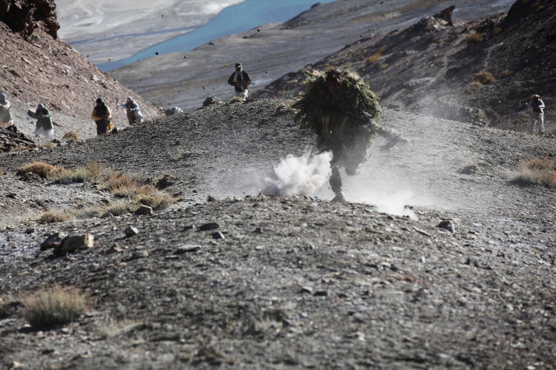 Flucht durch die Berge – Bild: ZDF und David Jankowski