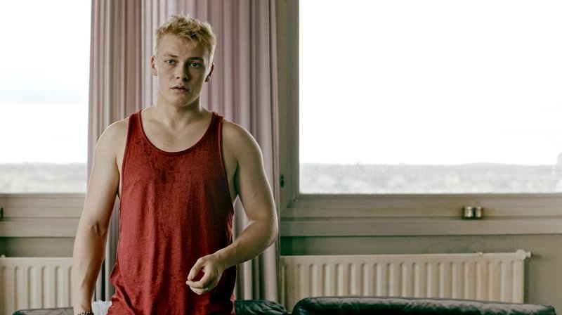 Bruno (Julius Nitschkoff) – Bild: WDR/Schramm Film/Jenny Lou Ziegel Bruno (Julius Nitschkoff) – Bild: WDR/Schramm Film/Jenny Lou Ziegel