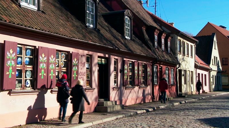 In der Altstadt von Klaipeda. – Bild: NDR In der Altstadt von Klaipeda. – Bild: NDR