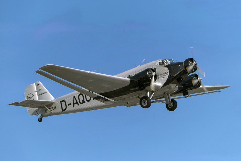 hr-fernsehen HESSENREPORTER, Tante Ju beim großen Check, Ein Oldtimer wird runderneuert, Ein Film von Andreas Graf, am Samstag (19.04.14) um 17:30 Uhr. Die Junkers Ju 52 besser bekannt als „Tante Ju“ – das älteste Passagierflugzeug der Welt. – Bild: HR/SWR/Thomas Michel hr-fernsehen HESSENREPORTER, Tante Ju beim großen Check, Ein Oldtimer wird runderneuert, Ein Film von Andreas Graf, am Samstag (19.04.14) um 17:30 Uhr. Die Junkers Ju 52 besser bekannt als „Tante Ju“ – das älteste Passagierflugzeug der Welt. – Bild: HR/SWR/Thomas Michel