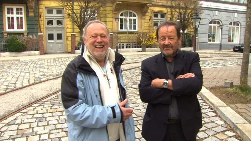 Von links: Joseph Vilsmaier und Kameramann Gernot Roll. – Bild: BR