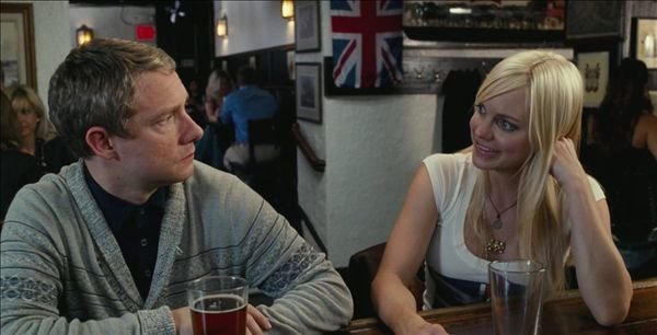 Rechts: Anna Faris (Ally Darling) – Bild: 4+
