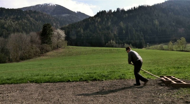 Heinz Wanner hat jahrzehntelang den seit 400 Jahren im Familienbesitz befindlichen Inzing-Hof in Tirol geführt. Jetzt ist er 82 und sucht einen Nachfolger, doch in seiner Familie gibt es keinen. – Bild: BR/​Telepool GmbH/​Benedikt Kuby