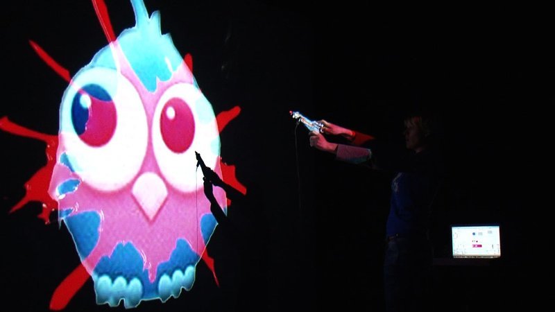 Julia Mihaly – „Olivier and the Alien Mindbenders“ aufgeführt beim „Klangbrücken-Festival“ 2015 in Hannover. – Bild: 3sat Julia Mihaly – „Olivier and the Alien Mindbenders“ aufgeführt beim „Klangbrücken-Festival“ 2015 in Hannover. – Bild: 3sat