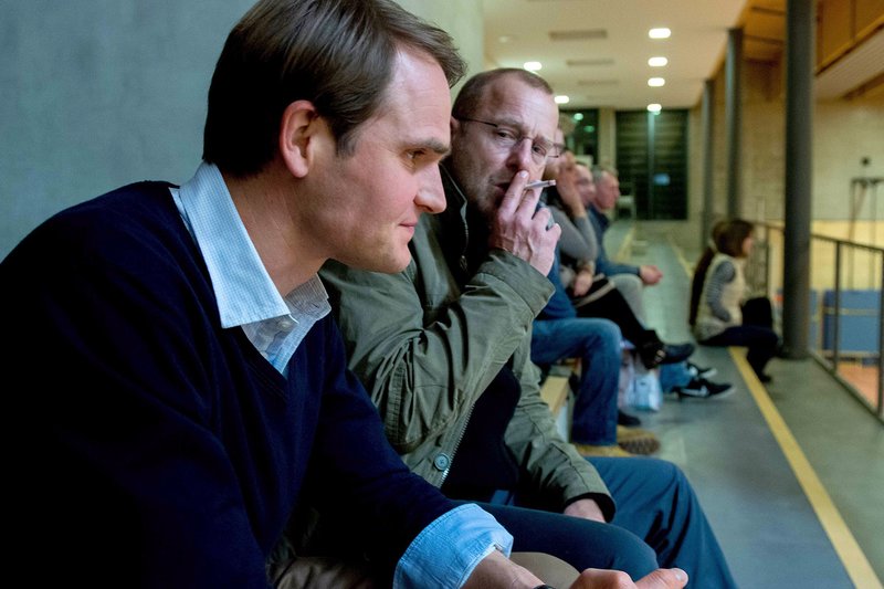 Unterm Radar – Bild: WDR/​Nik Konietzny